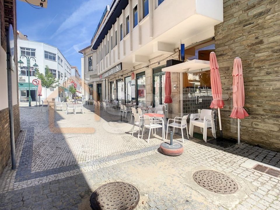 Erhvervsejendom i Macedo de Cavaleiros, Braganca - foto 1