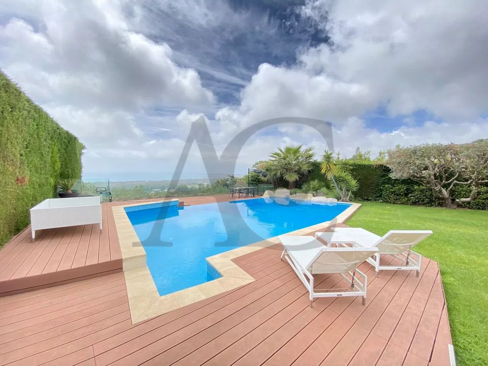 Villa i Villeneuve-Loubet, Alpes-Maritimes - foto 1