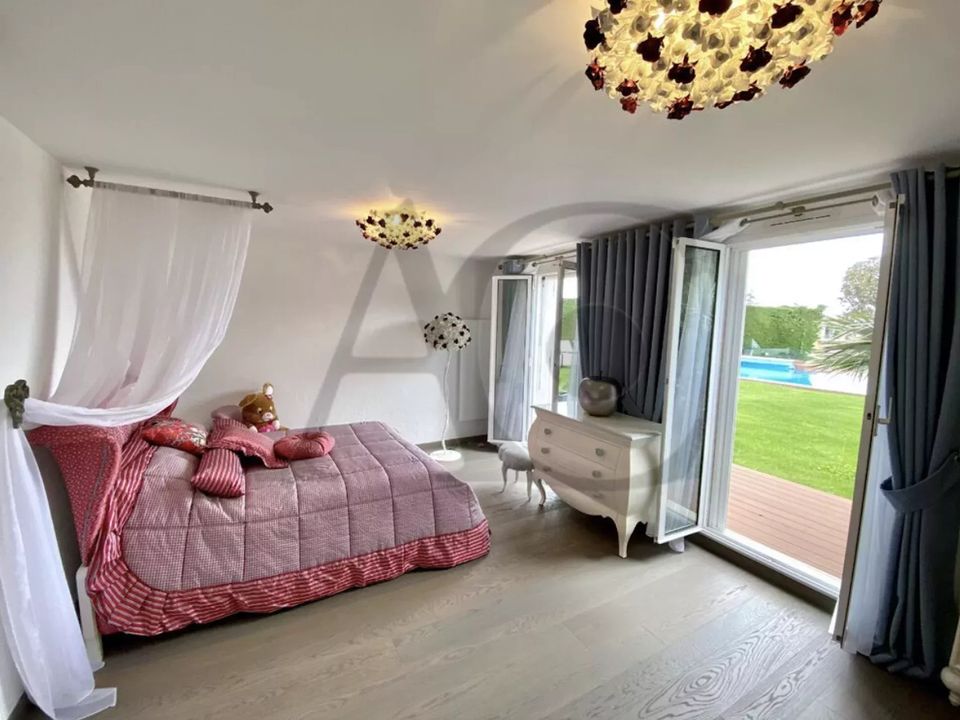 Villa i Villeneuve-Loubet, Alpes-Maritimes - foto 5