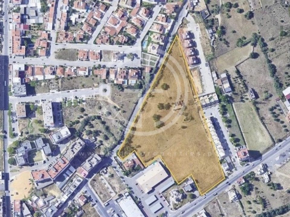 Helårsgrund i Quelfes, Faro - foto 1