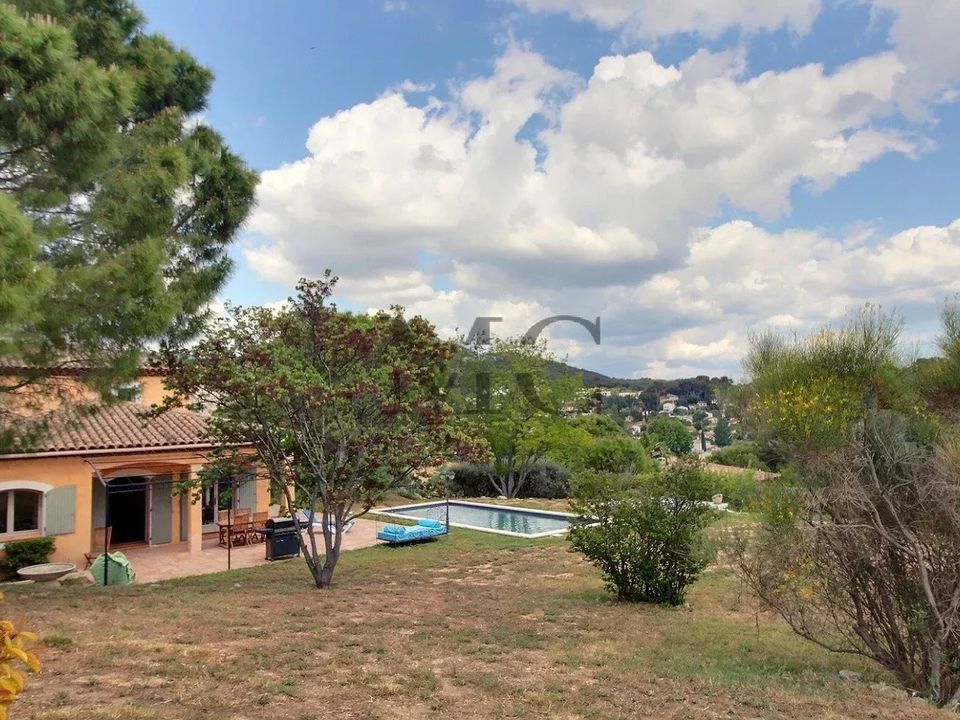 Villa i Marseille, Bouches-du-Rhone - foto 1