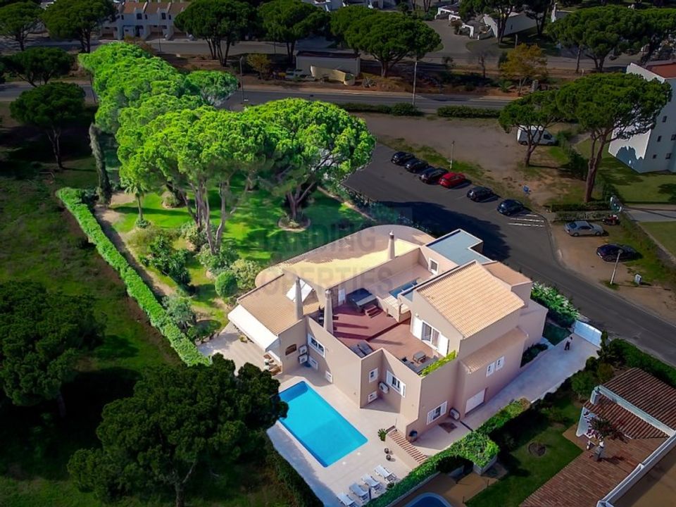 Villa i Quarteira, Faro - foto 1