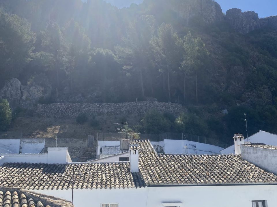 Casa de pueblo en Zahara De La Sierra, Cadiz - foto 3