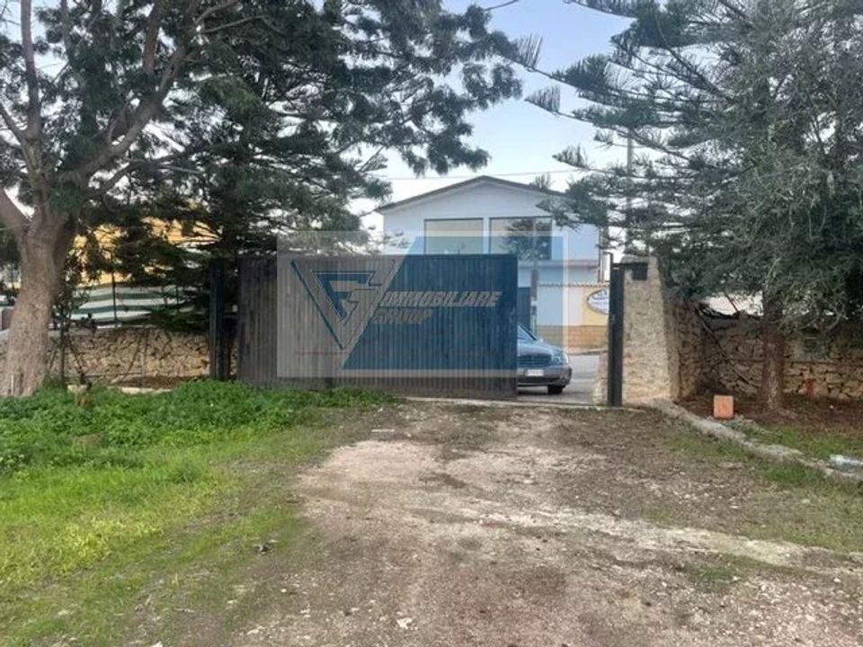Helårsgrund i Melilli, Siracusa - foto 1