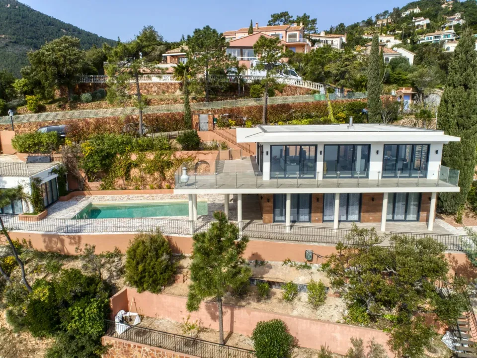 Villa a Theoule-sur-Mer, Alpes-Maritimes - foto 2