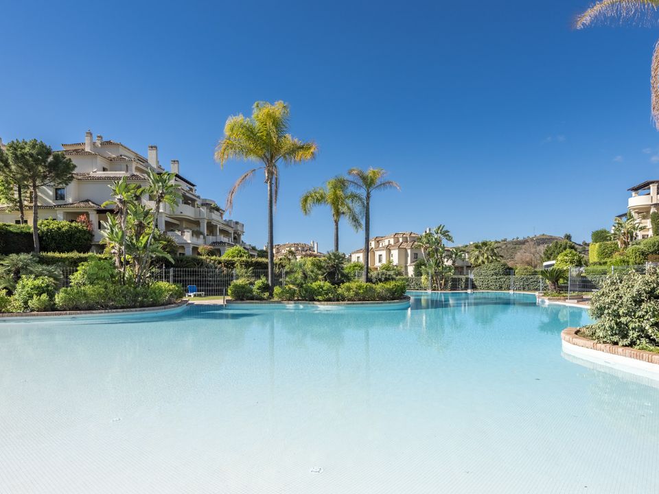 Penthouse i Benahavis, Malaga - foto 1
