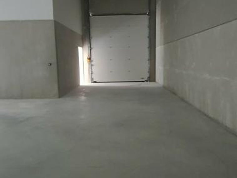 Commercial property in Izon, Gironde - photo 2