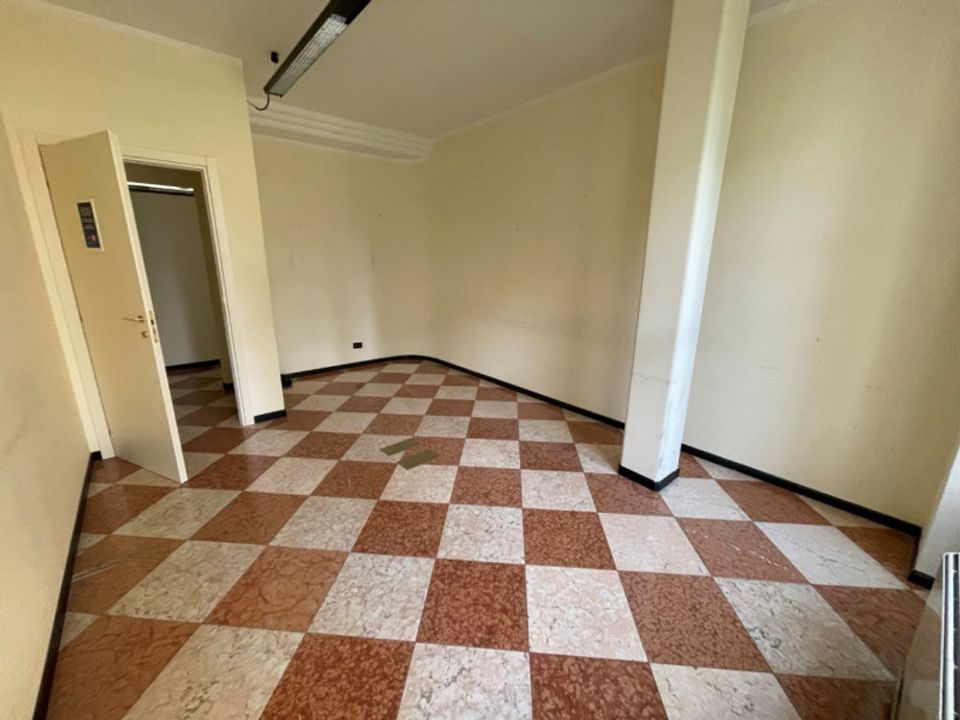 Erhvervsejendom i Vicenza, Vicenza - foto 2