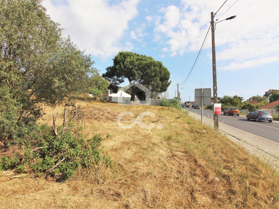 Land in Seixal, Setubal - photo 1