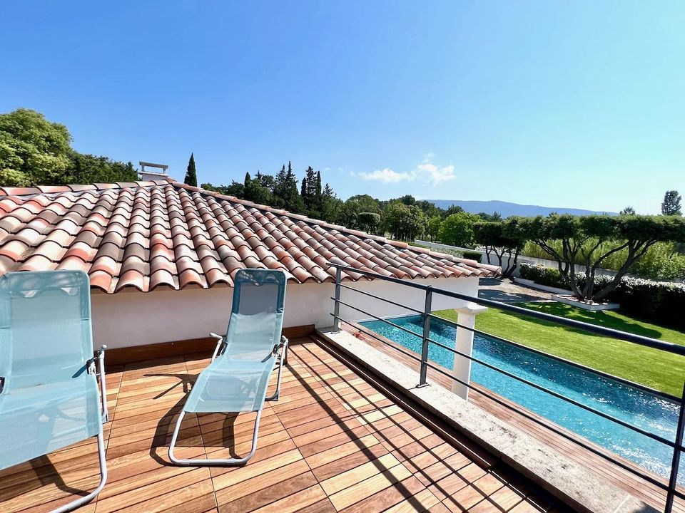 Villa in L'Isle-sur-la-Sorgue, Vaucluse - photo 1