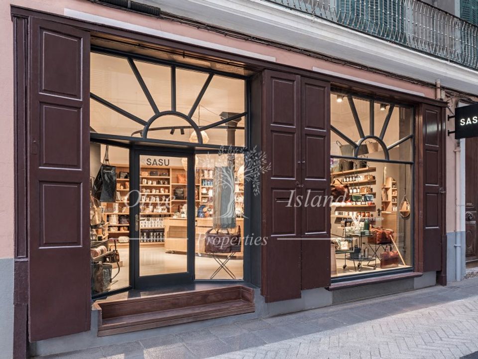 L'establiment comercial a Palma De Mallorca, Mallorca - foto 1