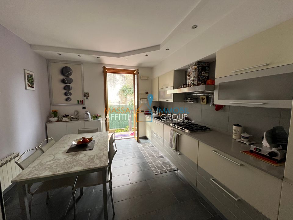 Lejlighed i Carrara, Massa and Carrara - foto 5