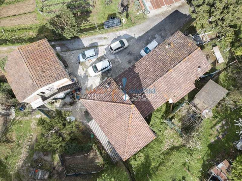 Byhus i Carrara, Massa and Carrara - foto 1