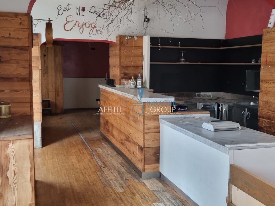 Commercial property in Massa, Massa and Carrara - photo 1