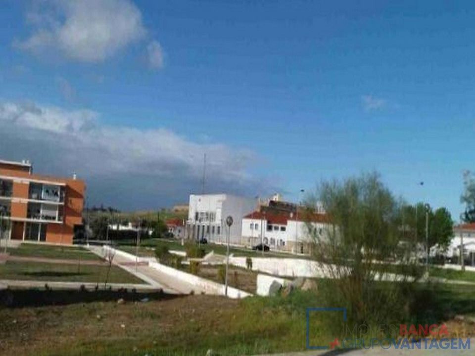 Helårsgrund i Elvas, Portalegre - foto 1