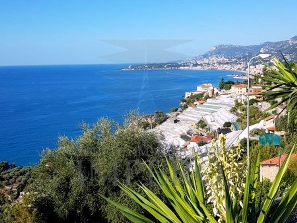 Helårsgrund i Ventimiglia, Imperia - foto 1