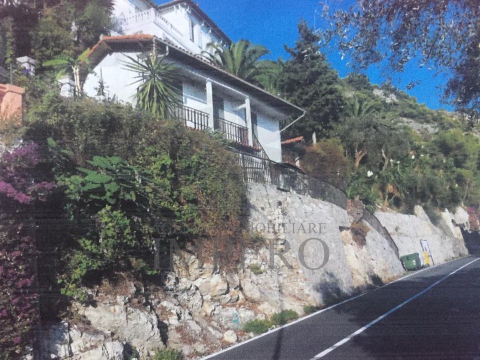 Helårsgrund i Ventimiglia, Imperia - foto 4