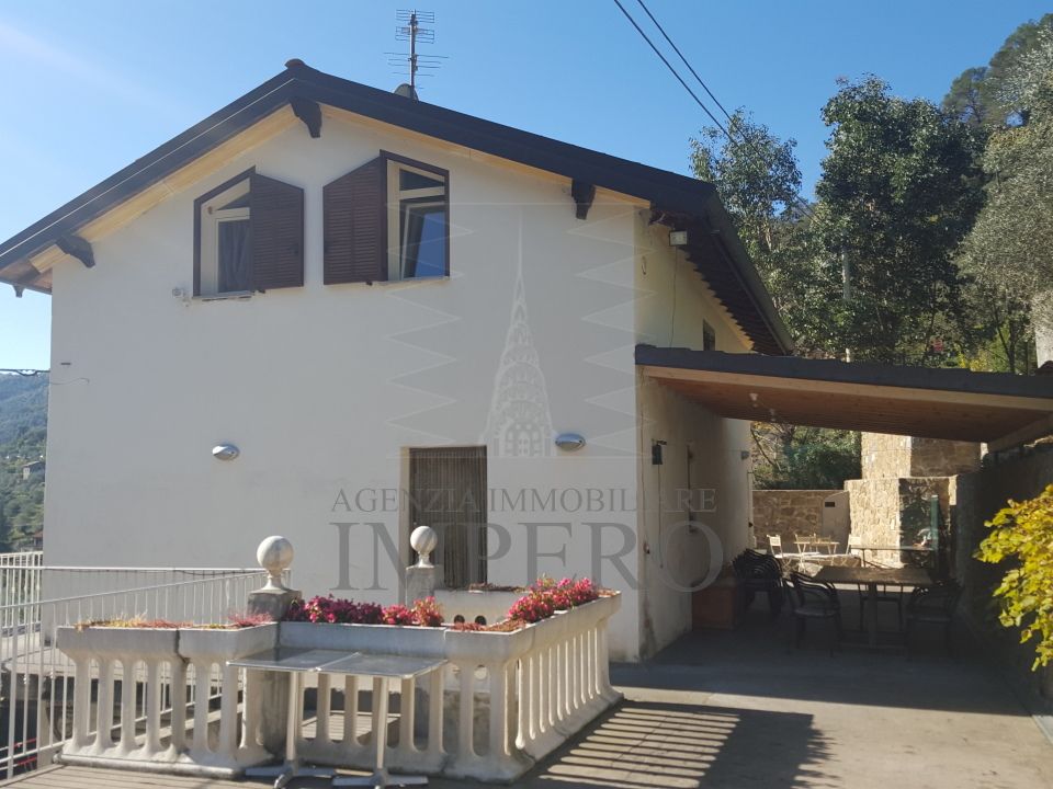 Villa i Dolceacqua, Imperia - foto 1