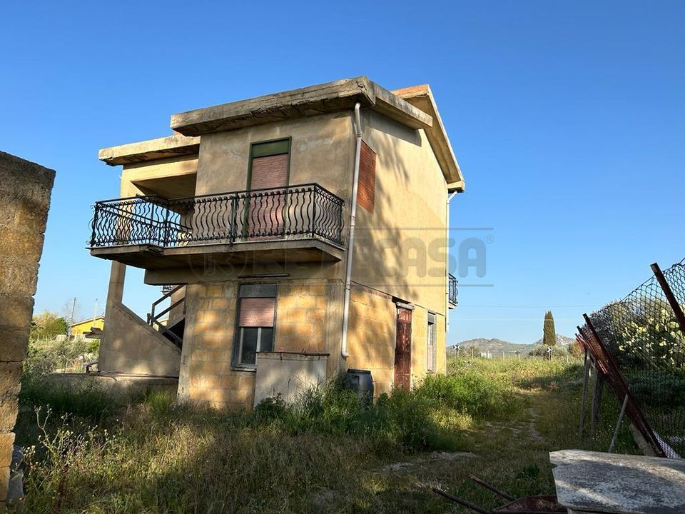 Byhus i Caltanissetta, Caltanissetta - foto 1