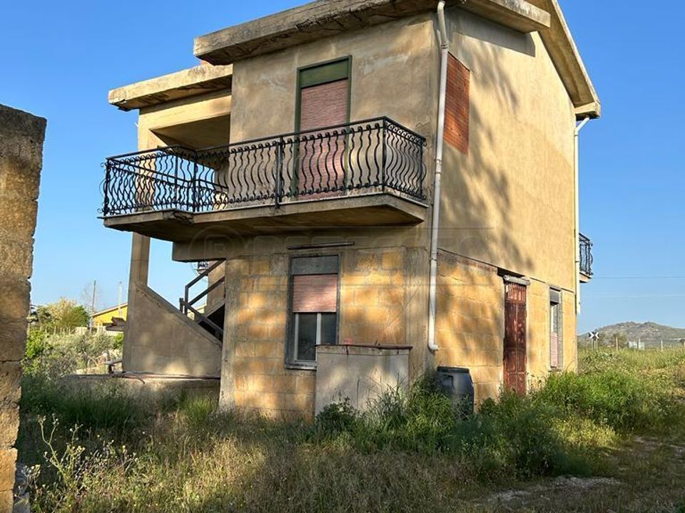 Byhus i Caltanissetta, Caltanissetta - foto 4