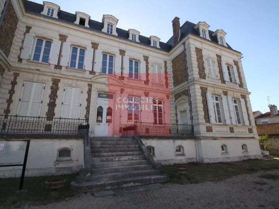 Erhvervsejendom i Corbeil-Essonnes, Essonne - foto 1