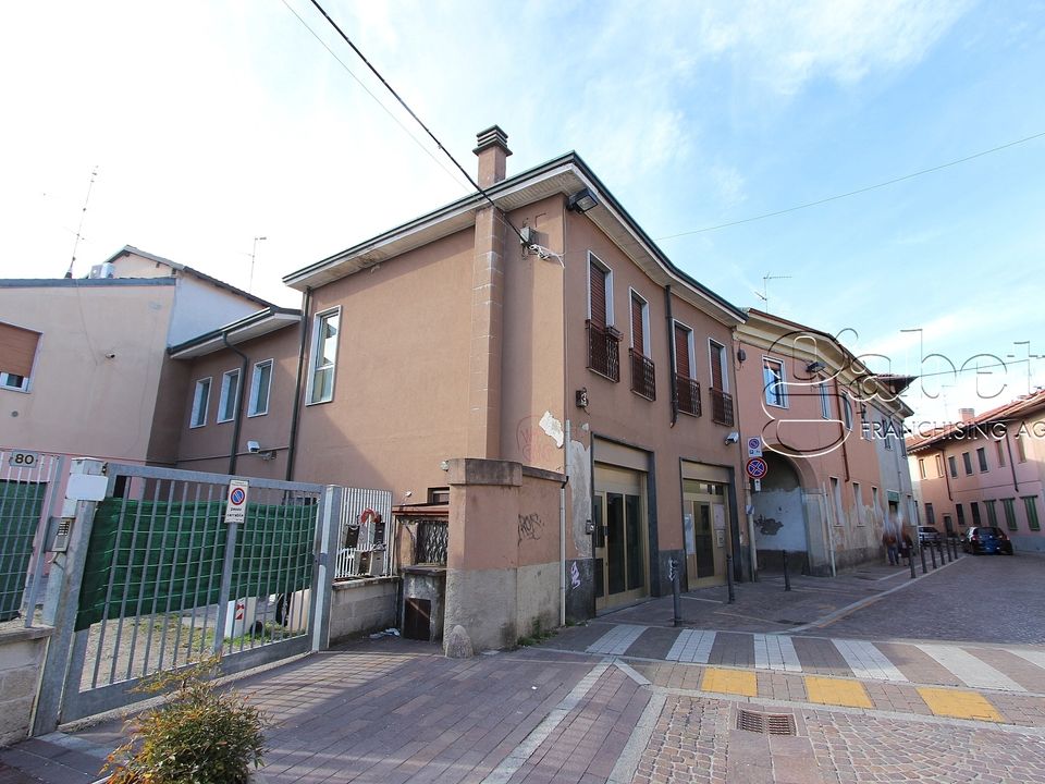 Erhvervsejendom i Pregnana Milanese, Milan - foto 3