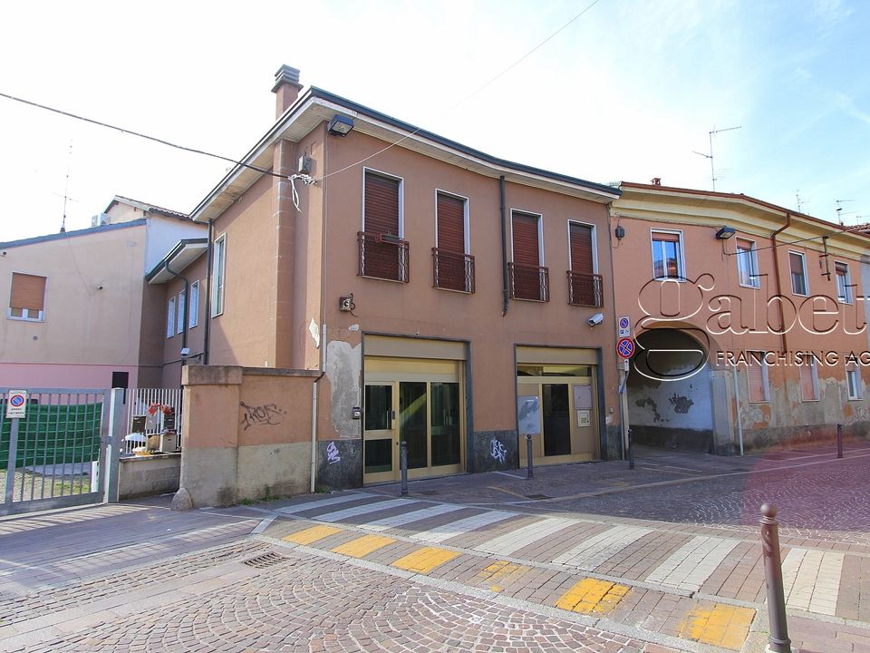 Erhvervsejendom i Pregnana Milanese, Milan - foto 1