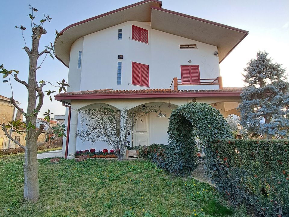 Villa i Lanciano, Chieti - foto 1