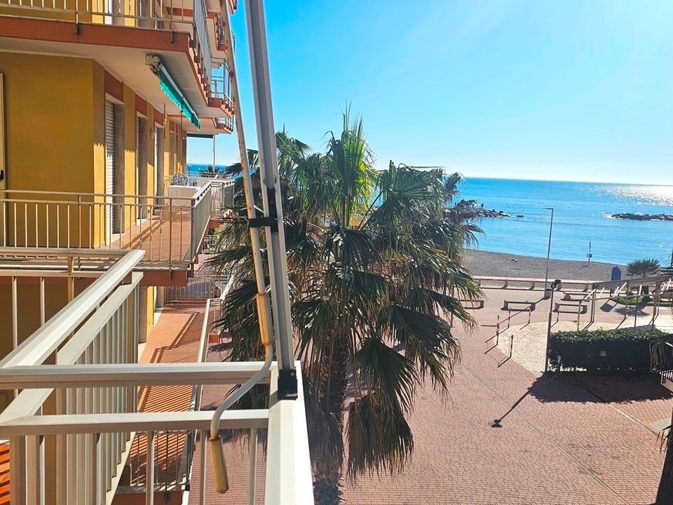 Lejlighed i San Bartolomeo al Mare, Imperia - foto 1