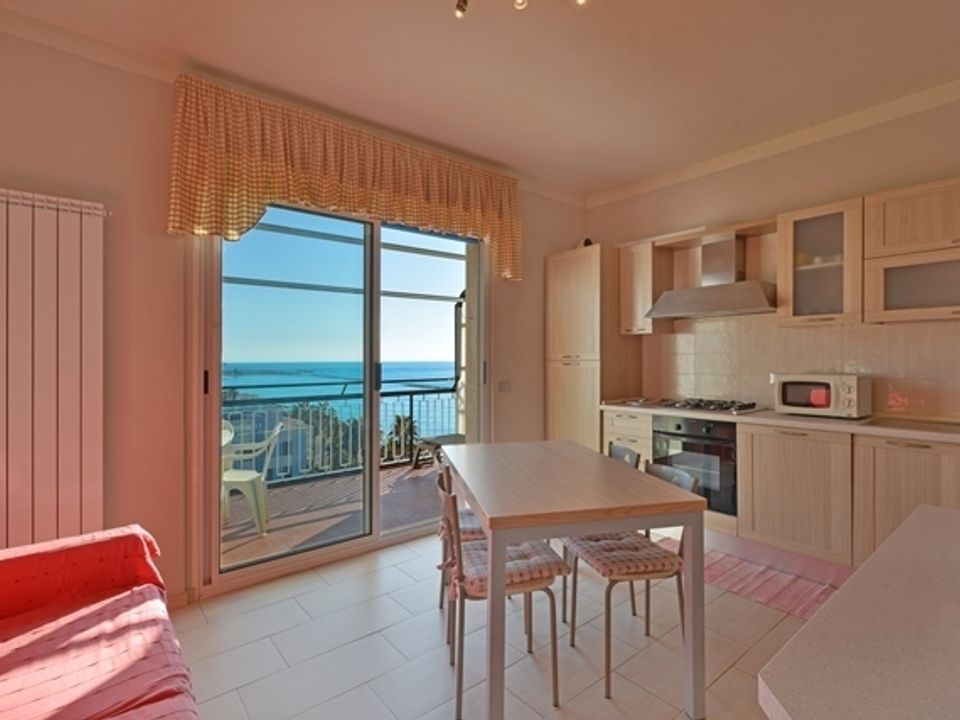 Lejlighed i San Bartolomeo al Mare, Imperia - foto 3