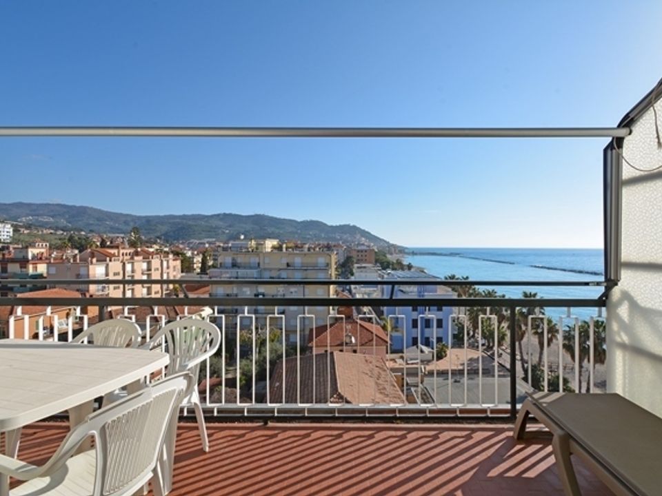 Lejlighed i San Bartolomeo al Mare, Imperia - foto 1