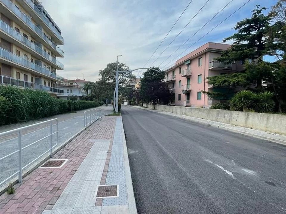 Erhvervsejendom i Pescara, Pescara - foto 1