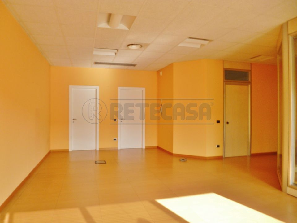 Erhvervsejendom i Zermeghedo, Vicenza - foto 1