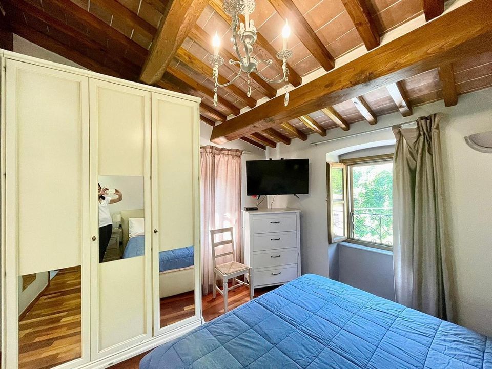 Byhus i Carrara, Massa and Carrara - foto 1