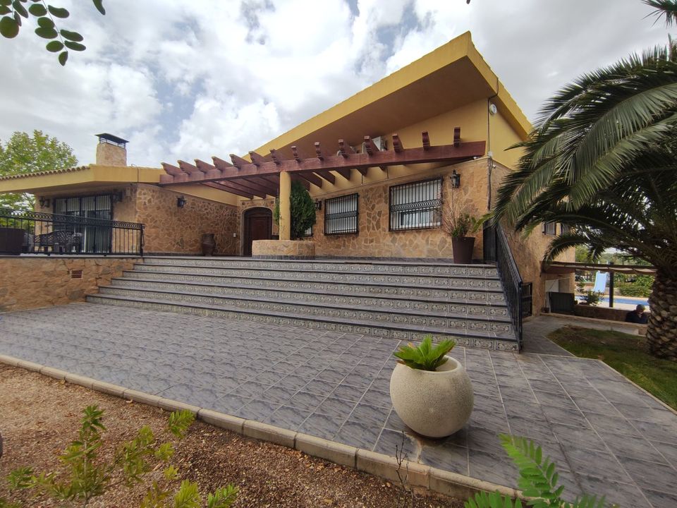 Villa i Sax, Alicante - foto 1