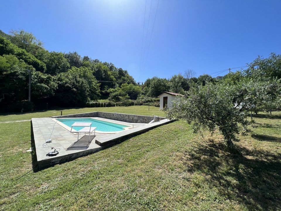 Villa i Tresana, Massa and Carrara - foto 1