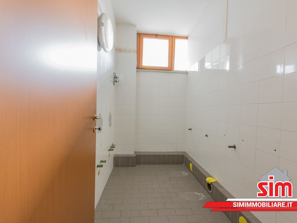 Propriedade comercial em Novara, Novara - foto 4