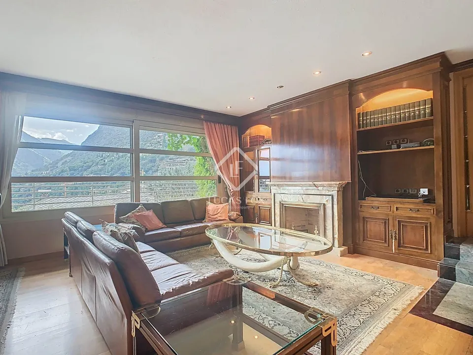 Villa i Escaldes-Engordany, Andorra - bilde 2