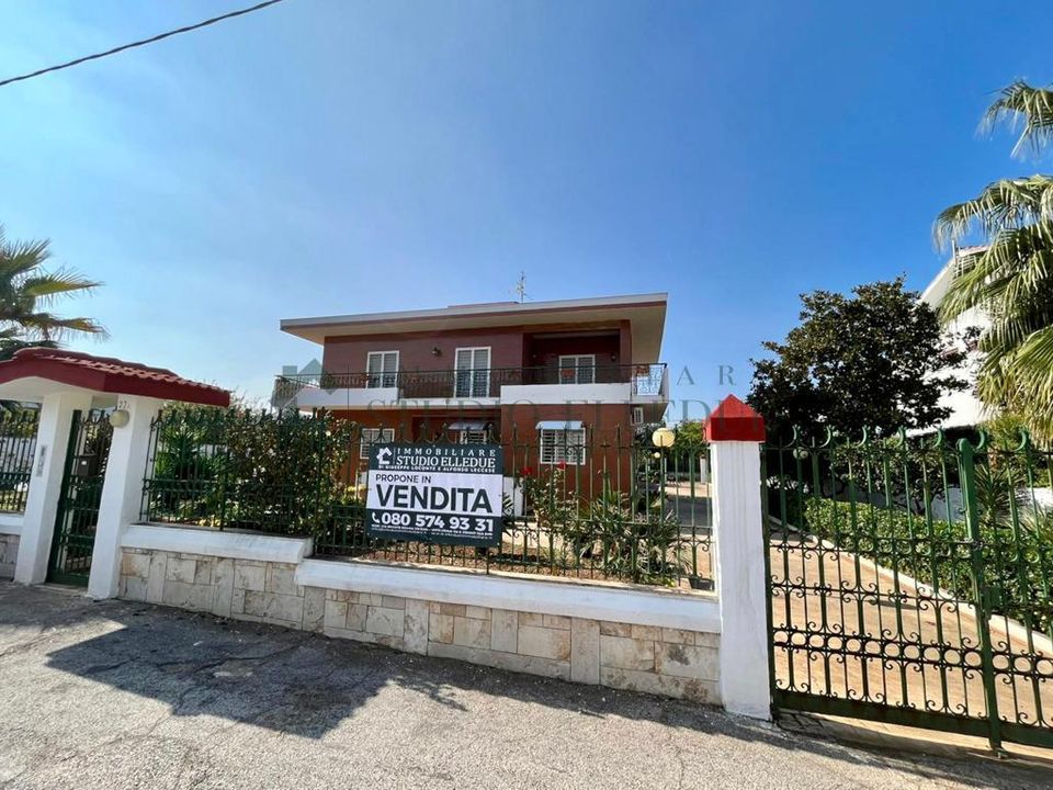 Villa i Bari, Bari - foto 1