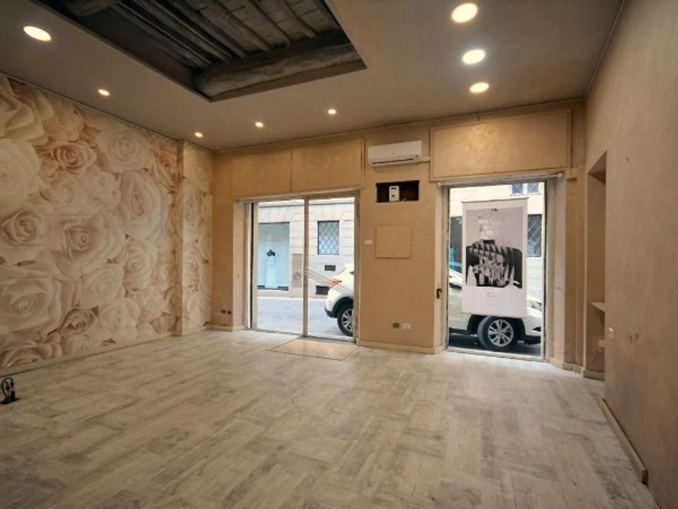 L'establiment comercial a Lucca, Lucca - foto 3