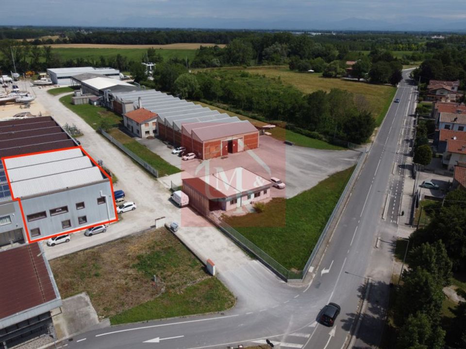 Erhvervsejendom i Cervignano del Friuli, Udine - foto 5