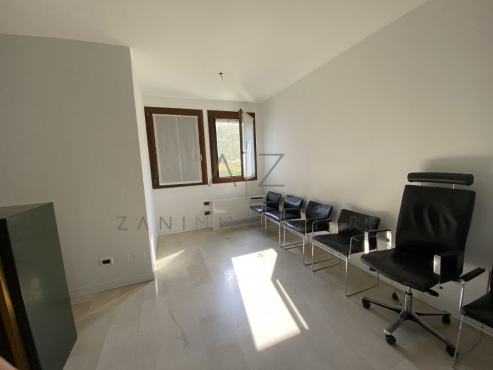 Erhvervsejendom i Castelfranco Veneto, Treviso - foto 2