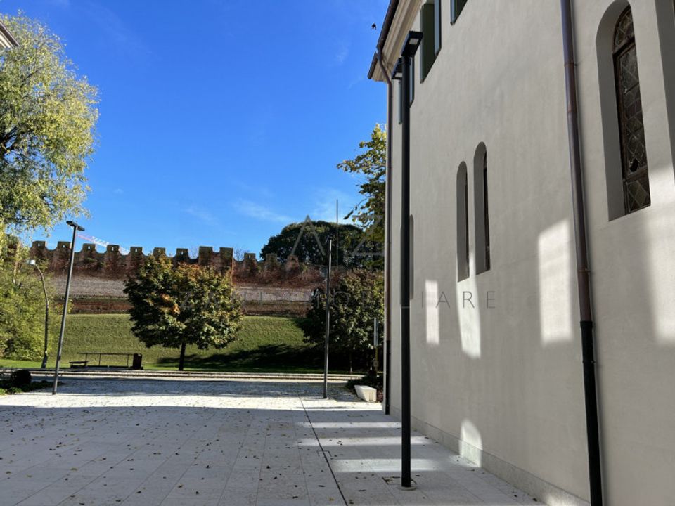 Erhvervsejendom i Castelfranco Veneto, Treviso - foto 2