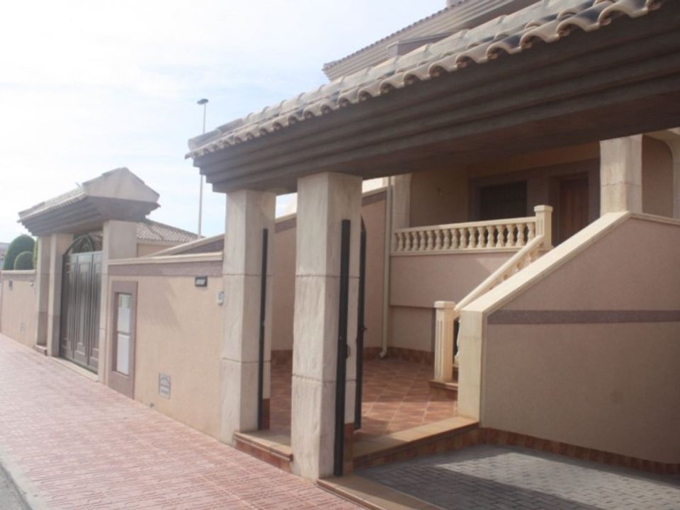 Villa i Los Balcones, Alicante - foto 1