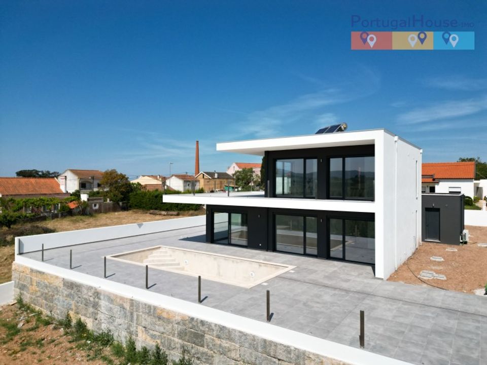 Villa in Cadaval, Lisbon - photo 1