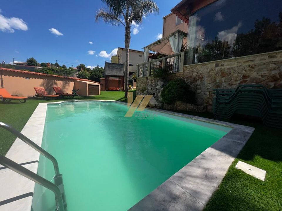 Villa i Santa Maria da Feira, Aveiro - foto 1