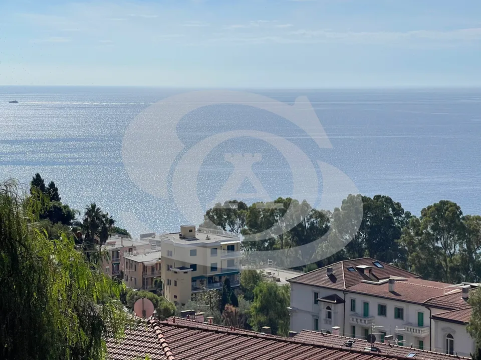 Lägenhet i Ospedaletti, Imperia - foto 1