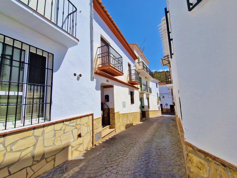 Landsbyhus i Vinuela, Malaga - foto 1