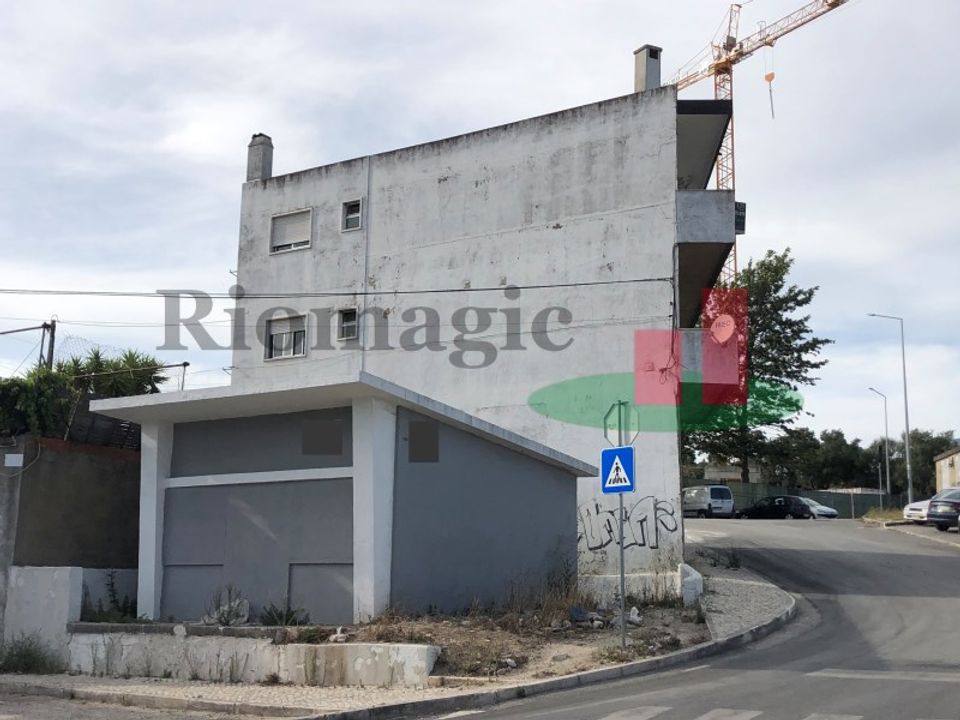 Erhvervsejendom i Odivelas, Lisbon - foto 1