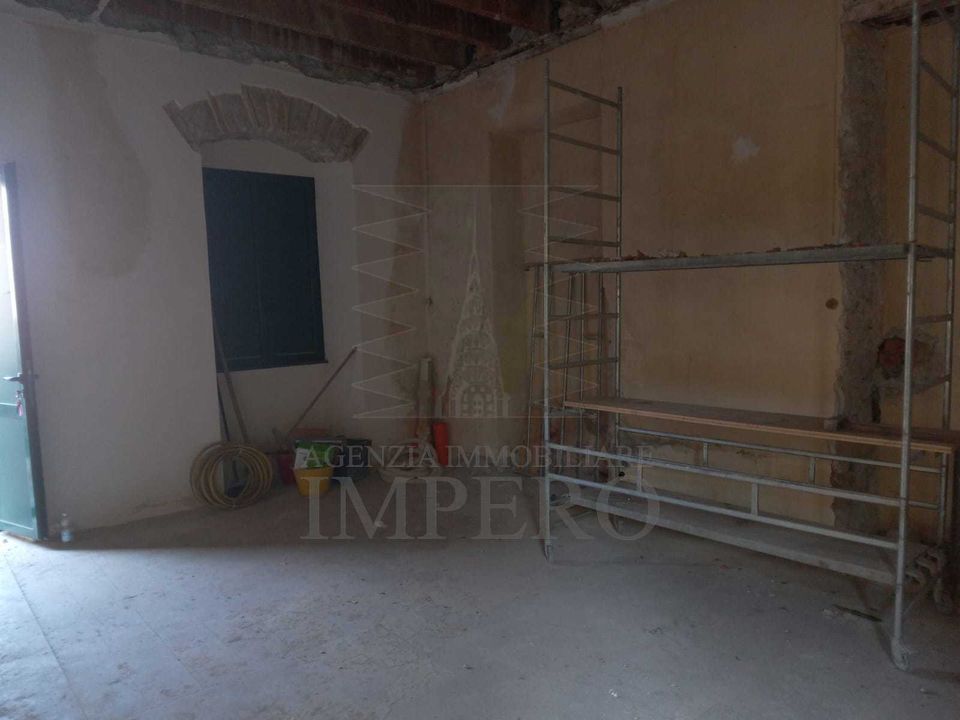 Erhvervsejendom i Vallecrosia, Imperia - foto 2